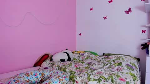 Amy No penetration Virgiin giirl online show from December 19, 9:38 pm