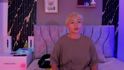 Snapshot of tefi_meow_ chatting on May 29, 2:48 pm Estefani online show from May 29, 2:48 pm