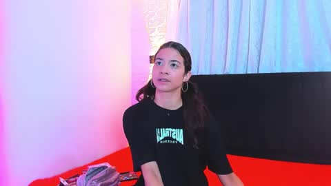 tefi smit online show from April 18, 6:12 pm