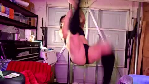 Snapshot of teheepyhalfling chatting on January 16, 11:37 am Narice online show from January 16, 11:37 am