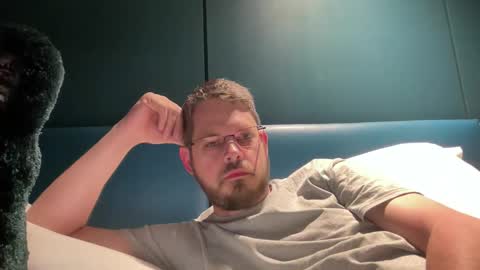 Telb online show from April 23, 10:45 pm