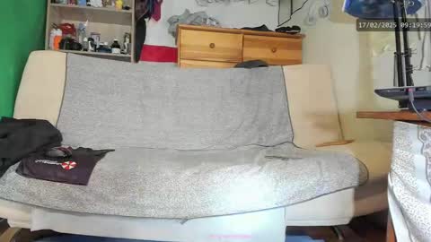 Virg Lszl online show from February 17, 8:19 am