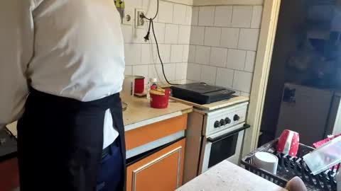 Virg Lszl online show from October 7, 4:37 pm