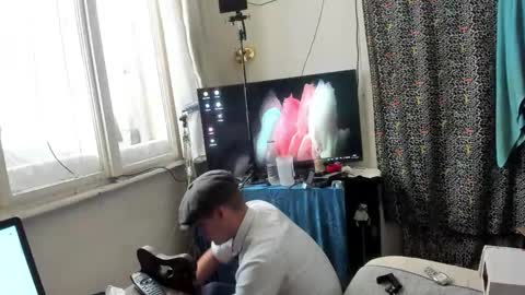 Virg Lszl online show from November 11, 11:21 am