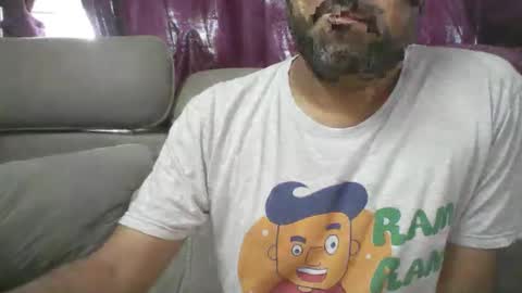 Snapshot of tellmetoslap chatting on October 26, 11:16 am tellmetoslap online show from October 26, 11:16 am