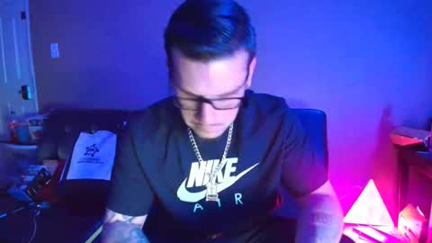 tempsnasty online show from January 12, 10:42 am