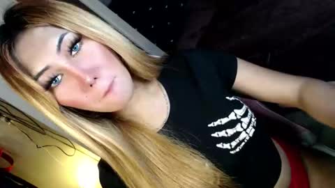 Im Dianna DONT FORGET TO FOLLOW ME   online show from September 27, 5:01 am