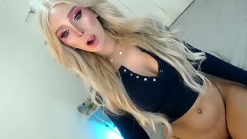 EVA GLASSCOTT online show from October 7, 7:38 am