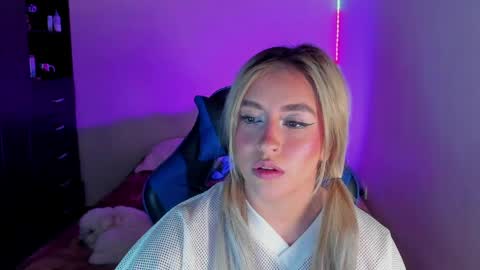 Sara online show from April 9, 7:25 am