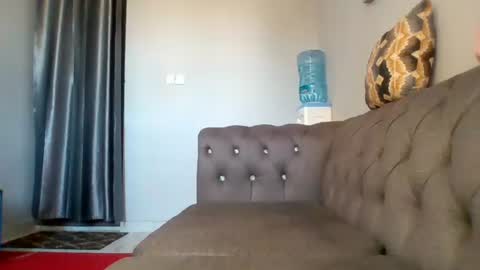 Snapshot of temptiebony69 chatting on October 13, 10:04 am temptiebony69 online show from October 13, 10:04 am