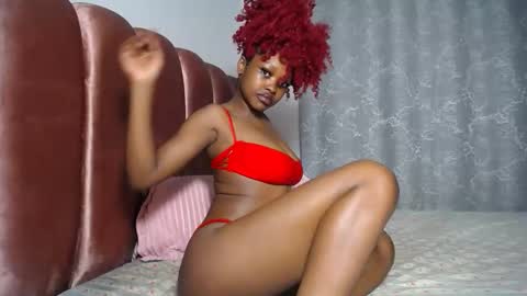 Snapshot of tempting_tiah chatting on May 15, 12:50 am tiah online show from May 15, 12:50 am