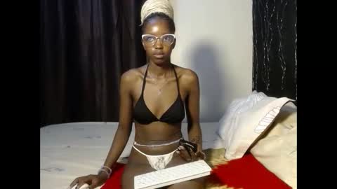 Snapshot of tempting_vibe chatting on November 3, 9:59 pm tempting_vibe online show from November 3, 9:59 pm