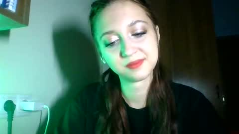 Snapshot of temptingvision chatting on March 5, 8:42 pm temptingvision online show from March 5, 8:42 pm