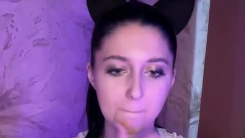 temptingvision online show from March 8, 2:21 pm