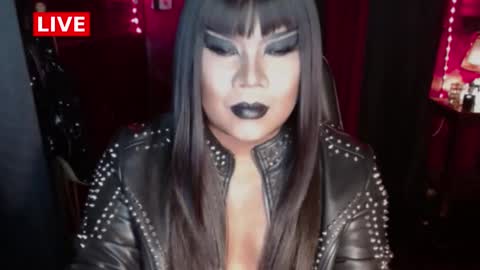 Snapshot of temptress_cocoxxx chatting on January 7, 8:31 pm Mistress Coco online show from January 7, 8:31 pm