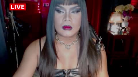 Snapshot of temptress_cocoxxx chatting on January 28, 12:22 pm Mistress Coco online show from January 28, 12:22 pm