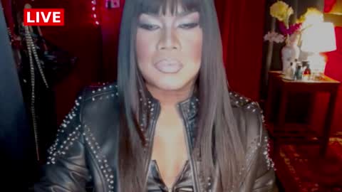 Snapshot of temptress_cocoxxx chatting on January 29, 8:35 pm Mistress Coco online show from January 29, 8:35 pm