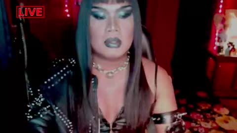 Snapshot of temptress_cocoxxx chatting on February 11, 10:48 am Mistress Coco online show from February 11, 10:48 am