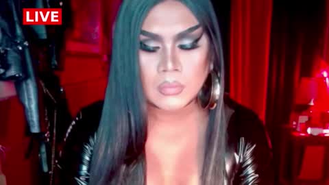 Snapshot of temptress_cocoxxx chatting on February 3, 6:22 am Mistress Coco online show from February 3, 6:22 am