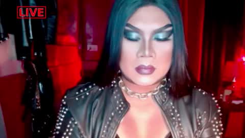 Snapshot of temptress_cocoxxx chatting on February 3, 7:30 pm Mistress Coco online show from February 3, 7:30 pm