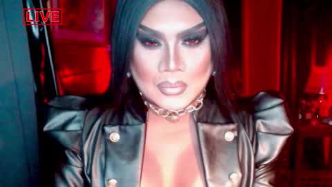 Snapshot of temptress_cocoxxx chatting on February 24, 5:49 am Mistress Coco online show from February 24, 5:49 am