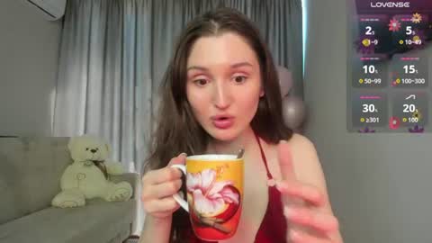 Snapshot of tender_babyyy chatting on June 17, 12:07 pm Amina online show from June 17, 12:07 pm