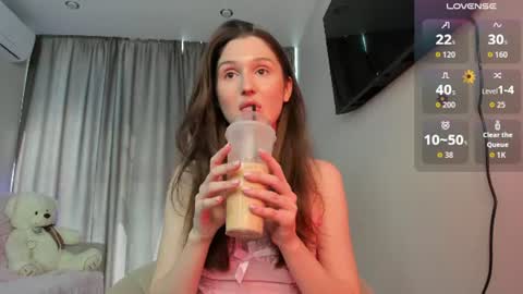 Snapshot of tender_babyyy chatting on July 3, 12:11 pm Amina online show from July 3, 12:11 pm