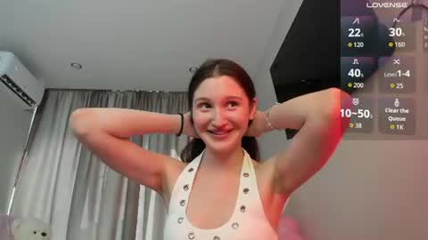 Snapshot of tender_babyyy chatting on July 13, 12:30 pm Amina online show from July 13, 12:30 pm