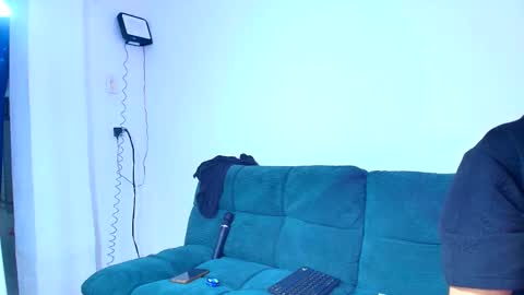 tender_dust online show from February 22, 4:07 am