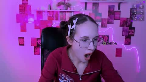 ur Louise online show from March 13, 9:10 pm