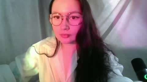 tendre_amelia online show from April 9, 6:19 am