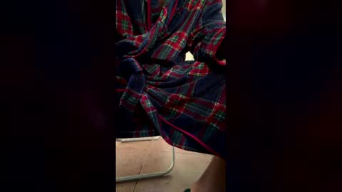 Snapshot of tenninchdick chatting on April 29, 4:22 pm TENNinchDick online show from April 29, 4:22 pm