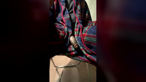 Snapshot of tenninchdick chatting on May 20, 3:02 am TENNinchDick online show from May 20, 3:02 am