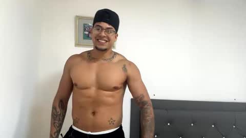 Snapshot of teo_rosa13 chatting on November 12, 9:14 pm Mateo rosa online show from November 12, 9:14 pm