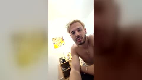 Snapshot of teodosio24 chatting on July 21, 5:54 am teodosio24 online show from July 21, 5:54 am