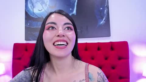 Snapshot of teresa_moon chatting on December 3, 2:03 am TERESA Give me a good rating if you enjoy my show online show from December 3, 2:03 am