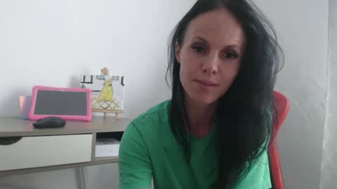 Snapshot of teressa_lovee chatting on May 18, 12:22 pm teressa_lovee online show from May 18, 12:22 pm