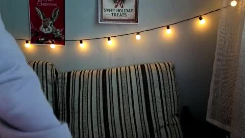 Anny Simpson online show from February 2, 4:11 am