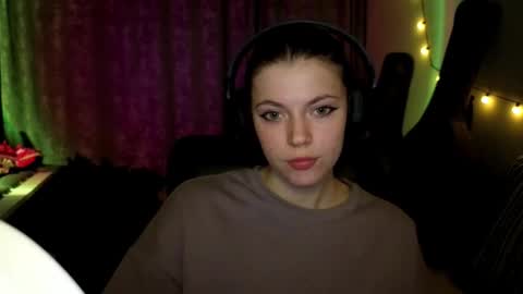 Anny Simpson online show from March 21, 9:29 pm