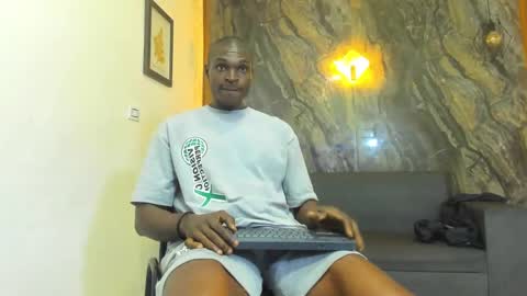 terranze_z online show from March 9, 7:05 pm