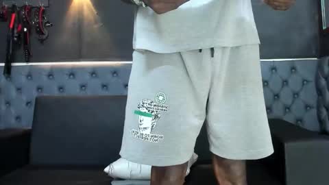 terranze_z online show from September 29, 8:13 pm