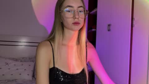 Snapshot of tessa_calmness chatting on July 19, 5:11 am tessa_calmness online show from July 19, 5:11 am