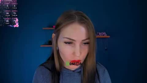 tessa_dream_ online show from January 12, 8:03 pm