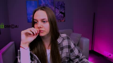 Snapshot of tessa_hit chatting on September 28, 3:06 pm Tessa online show from September 28, 3:06 pm