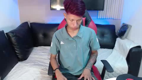 tessachains online show from November 12, 6:52 pm