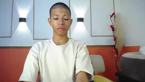 tessachains online show from November 26, 2:45 am