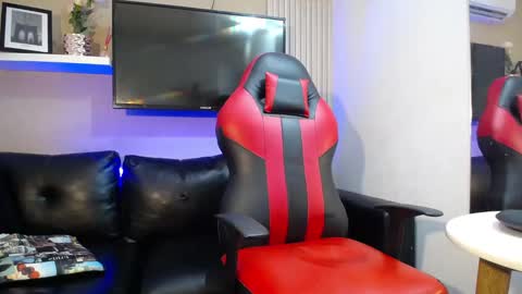 tessachains online show from January 6, 1:59 pm