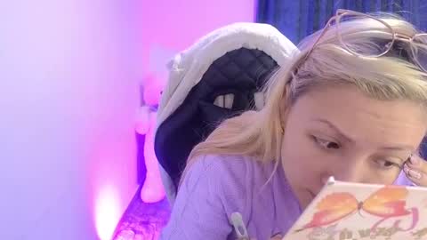 Tessy online show from January 19, 2:17 pm