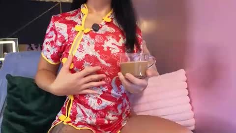 Snapshot of tessaxmith chatting on June 8, 9:31 am Tessa online show from June 8, 9:31 am