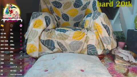 Snapshot of tessayleo_13 chatting on December 28, 3:47 am tessa y leo online show from December 28, 3:47 am